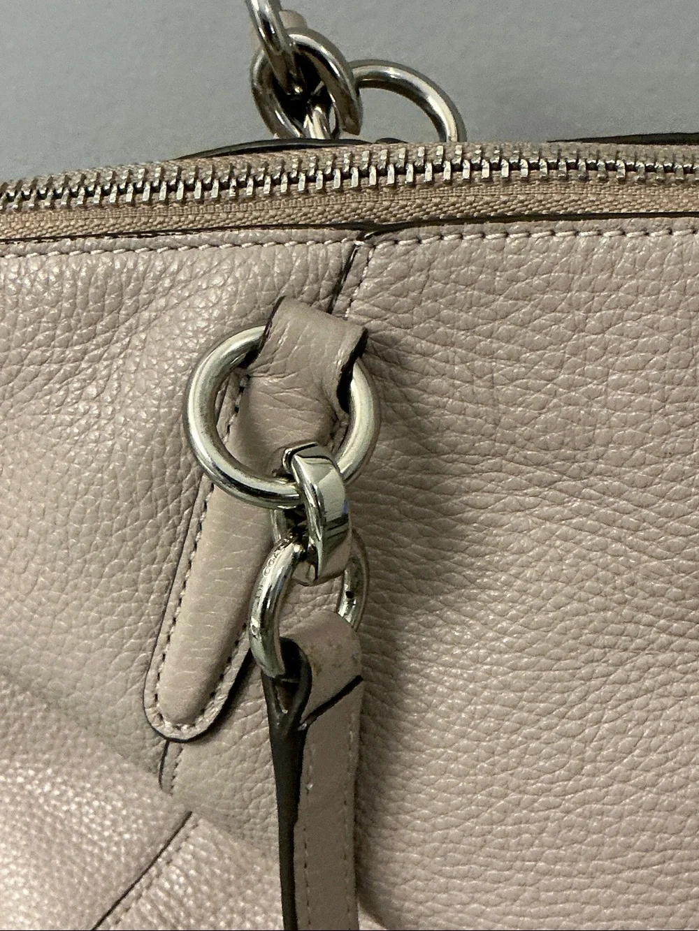 Coach F28993 Kelsey Pebbled Leather Shoulder Satchel Crossbody in Grayish Taupe - Picture 14 of 14